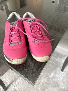 Ecco Women's Pink Golf Shoes